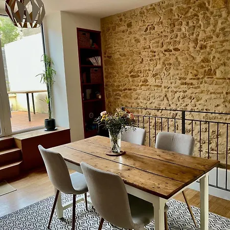 Le Faubourg, 5 Min From Center, 15 Min Futuroscope Guest house Poitiers